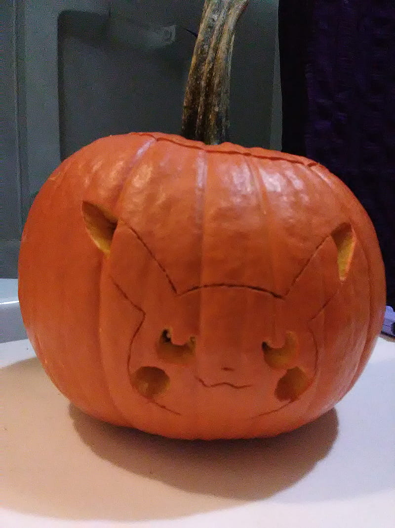 Pikachu Pumpkin, carved, carved pumpkin, carving, fall, halloween, pokemon, HD phone wallpaper