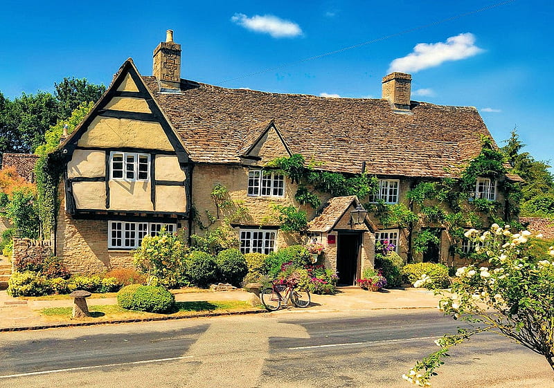 Old Swan Inn in the Cotswold Village, Oxfordshire, house, road, sky, england, bicycle, HD wallpaper