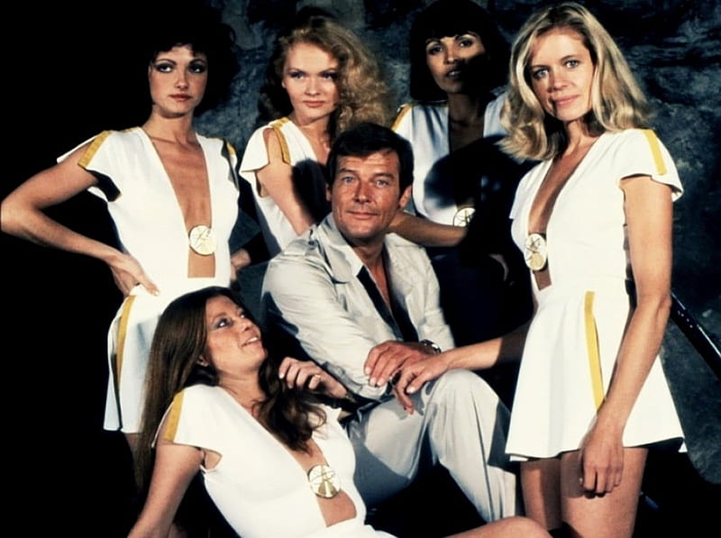 Moonraker, James, Girls, Bond, HD Wallpaper | Peakpx