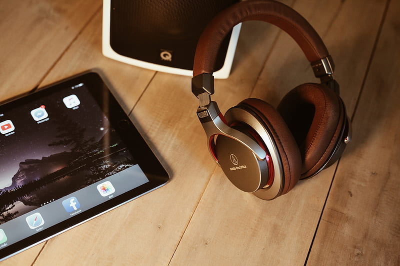 brown wireless headphones, HD wallpaper