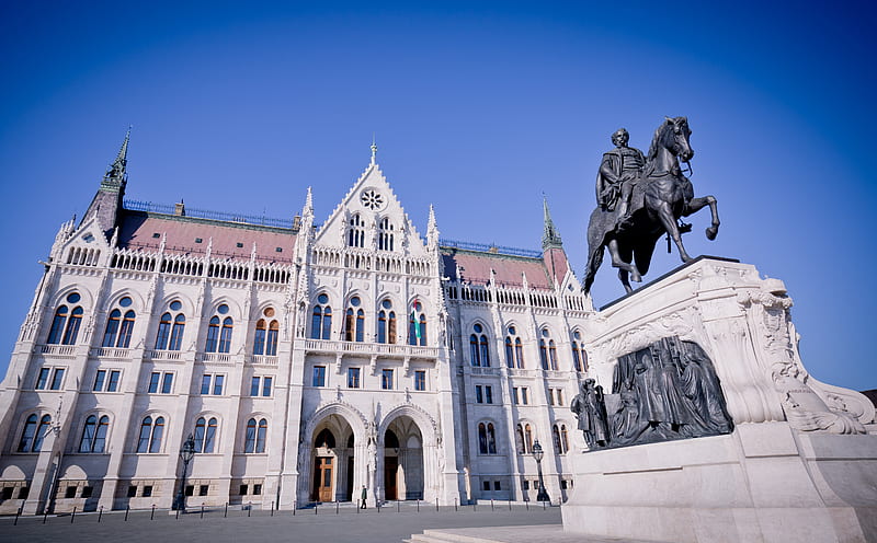 Parliament in Budapest Ultra, Europe, Hungary, Architecture, Statue, city, budapest, HD wallpaper