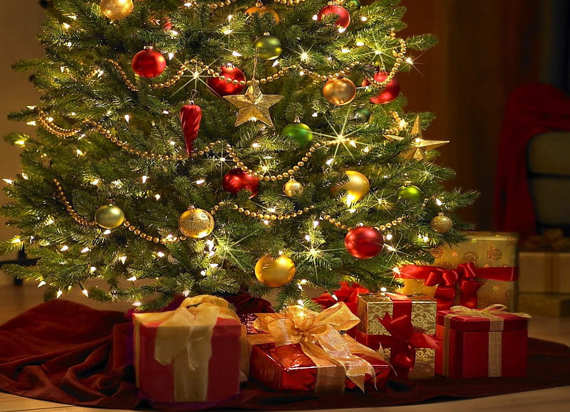 ☆ One Traditional Christmas ☆, red, wonderful, christmas tree, bonito,  lights, HD wallpaper | Peakpx