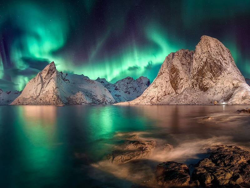 Northern Lights,Iceland, night, rocks, northern lights, mountains, nature, iceland, sky, coast, HD wallpaper