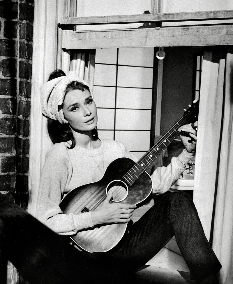 women, actress, Audrey Hepburn, monochrome, guitar, HD phone wallpaper