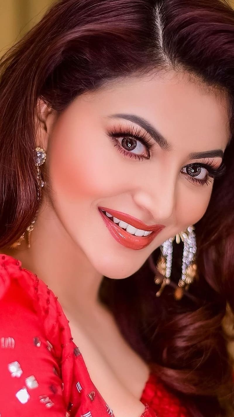 Bollywood Actress Urvashi Rautela HD Wallpapers | Kerala Lives