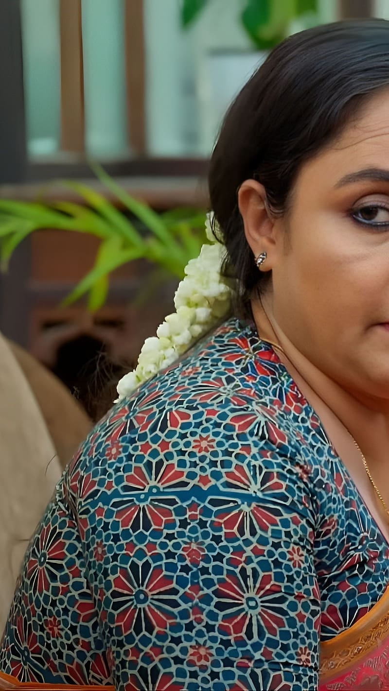 Nisha Sarang Sex Video - Nisha Sarang, uppum mulakkum, neeluma, HD phone wallpaper | Peakpx