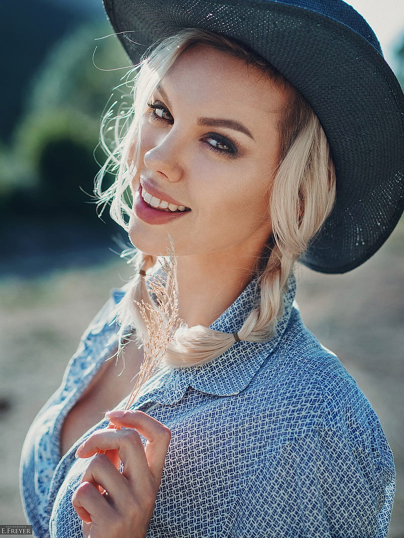Evgeny Freyer, blonde, portrait, smiling, women, model, hat, HD phone wallpaper