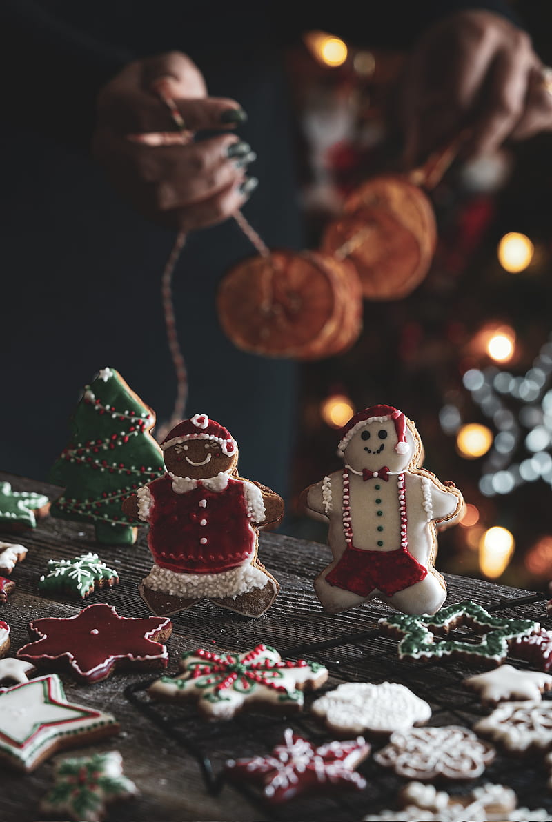 gingerbread, cookies, figurines, christmas, new year, holiday, HD phone wallpaper
