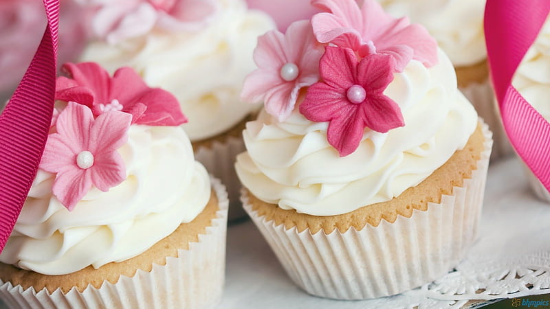 Special Occasion Cupcakes, topping, delicious, frosting, abstract, sweet, bakery, cupcakes, flowers, white, pink, HD wallpaper