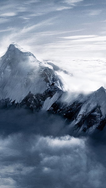 How much does it cost to climb Mount Everest and the Seven Summits