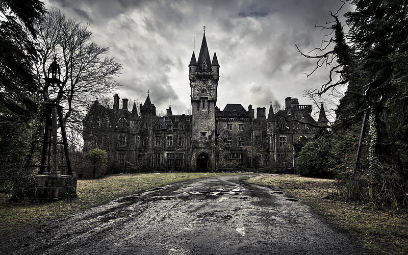 Castle of Decay, architecture, cloudy, ancient, eerie, overcast, castle, HD wallpaper