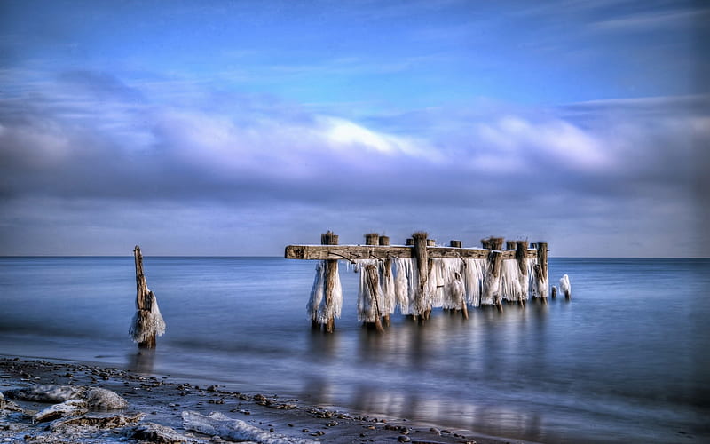 fabulous old pier on beach at winter r, beach, pier, ice, r, clouds, sea, HD wallpaper