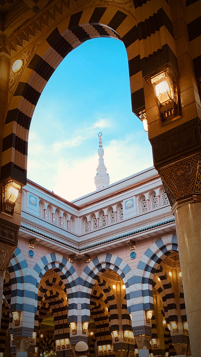 Turkey Mosque: Hãy chiêm ngưỡng vẻ đẹp lộng lẫy của các ngôi đền Thổ Nhĩ Kỳ. Với các kiến trúc cổ kính, màu sắc tươi sáng và hình ảnh đa dạng, bức hình về Turkey Mosque sẽ khiến bạn ham muốn để khám phá thêm về nền văn hóa của đất nước Thổ Nhĩ Kỳ.