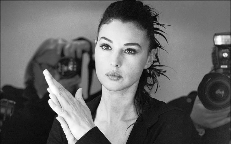 Monica Bellucci, portrait, black and white, Italian actress, beautiful woman, brunette, HD wallpaper