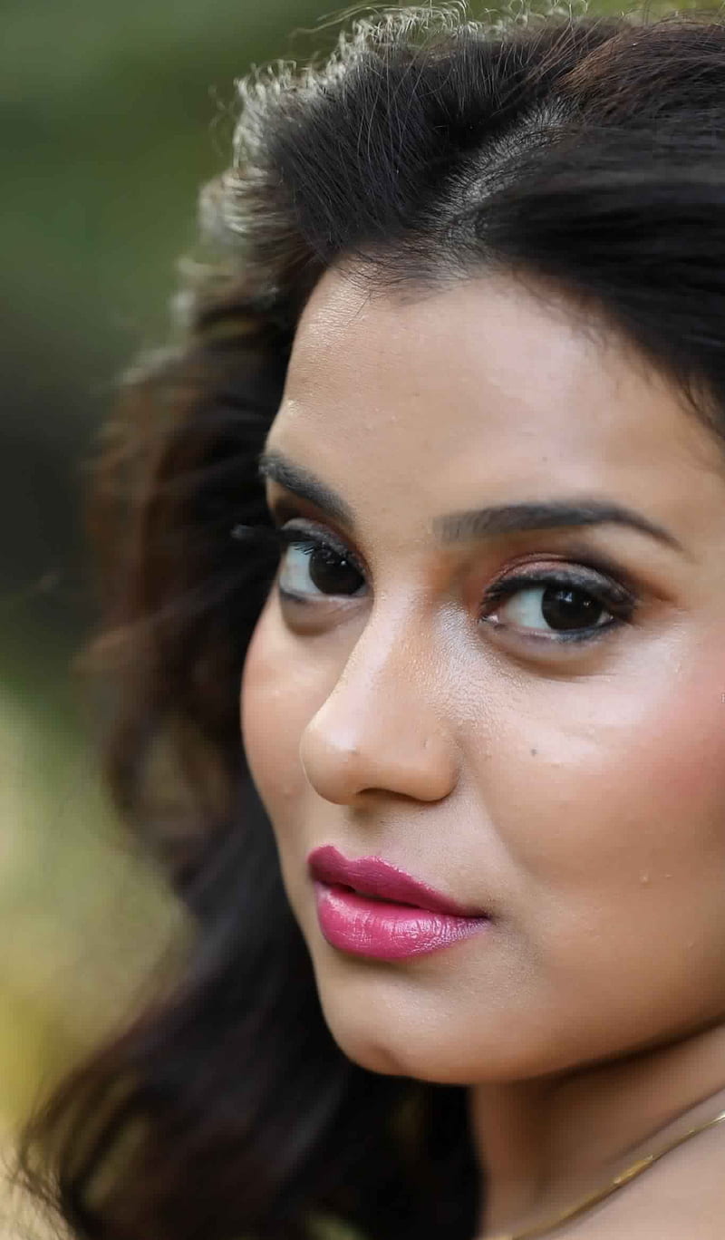 Amrita Acharya, telugu actress, cleavage, HD phone wallpaper