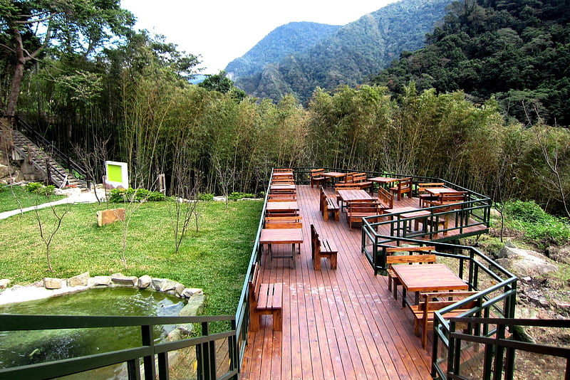 Restaurant in the mountain, pond, mountain, restaurant, in the mountain, wooden chair, HD wallpaper
