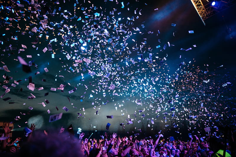 people partying with confetti, HD wallpaper