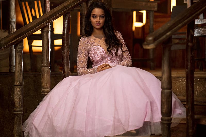 Brunette Indian Celebrity Actress Pink Dress Bollywood Shanvi  Srivastava HD wallpaper  Peakpx