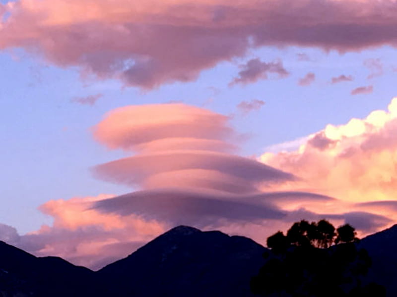Flying Saucer Clouds Orange County, Orange, Clouds, Saucer, Flying, County, HD wallpaper