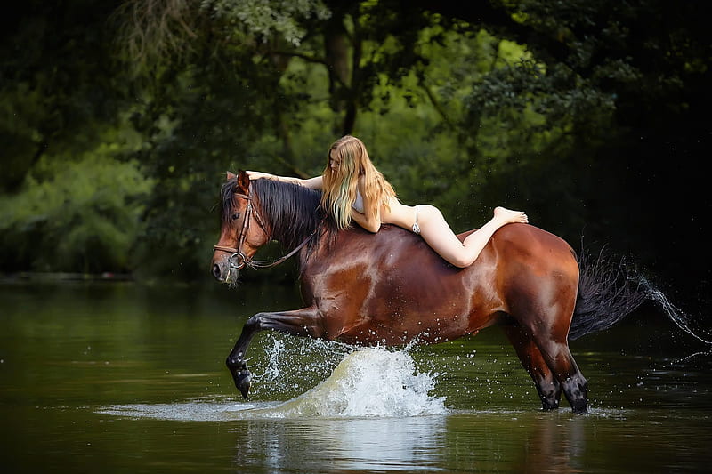 Horse Ferry . ., cowgirl, ranch, horse, women, outdoors, splash, river, blondes, western, HD wallpaper