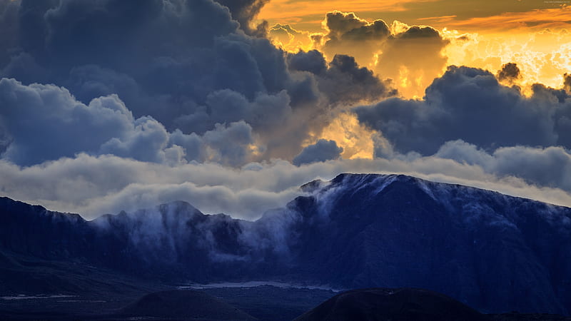 Maui Mountain Volcano Island Clouds , mountains, volcano, clouds, nature, HD wallpaper