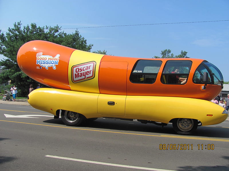 The Famous Wiener Mobile, hot dog, parade, wiener, hall of fame, canton, HD wallpaper