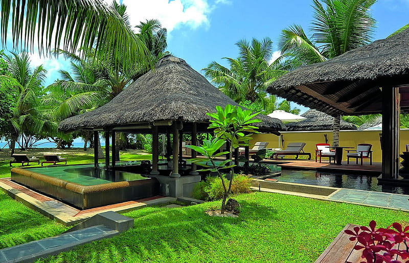 Beach Garden, polynesia, grass, villa, sea, beach, green, south pacific, exotic, islands, view, ocean, lush, pool, paradise, garden, island, tropical, HD wallpaper