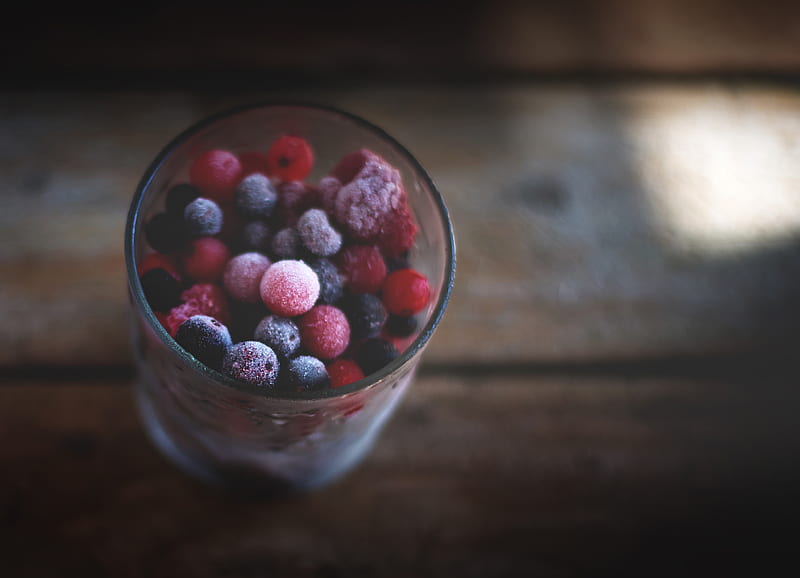 assorted berries on highball glass, HD wallpaper