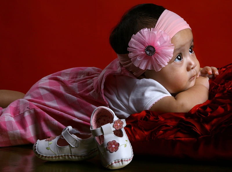 Sweet Baby Girl, dress, baby, cute, girl, profile, headband, flowers, pink,  shoes, HD wallpaper
