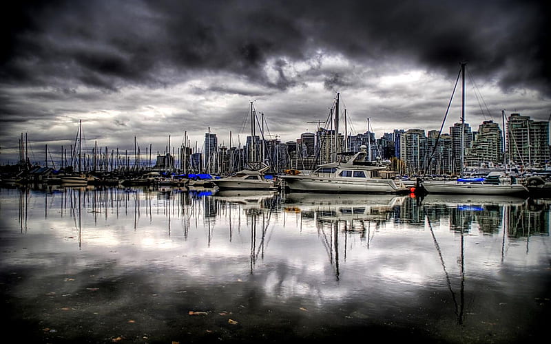Vancouver Harbour, ocean, vancouver, sky, clouds, boats, water, harbour, cranes, r, blue, HD wallpaper