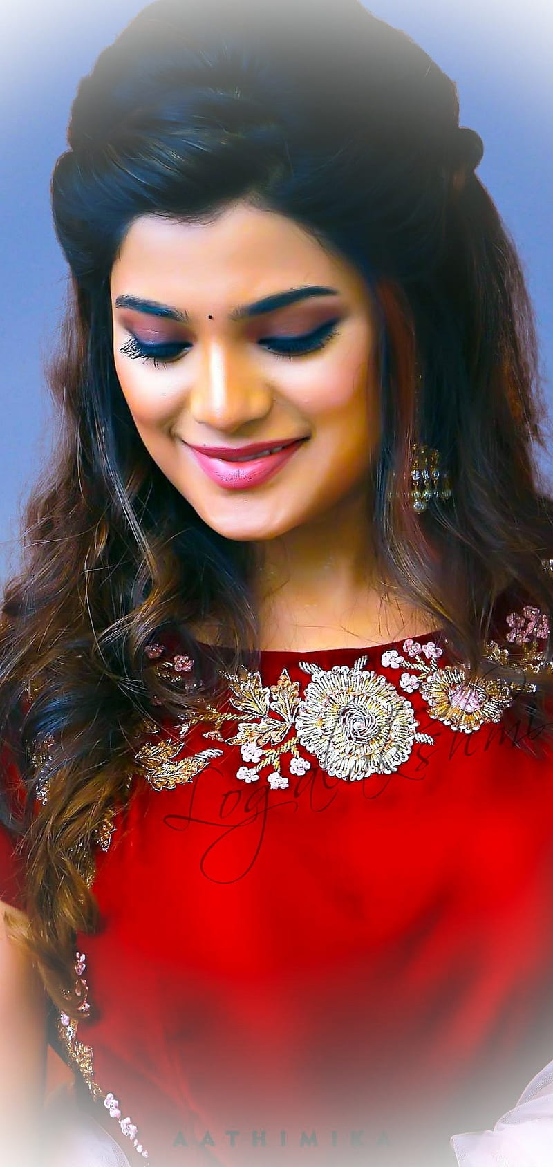 Aathmika, actress, athmika, HD phone wallpaper