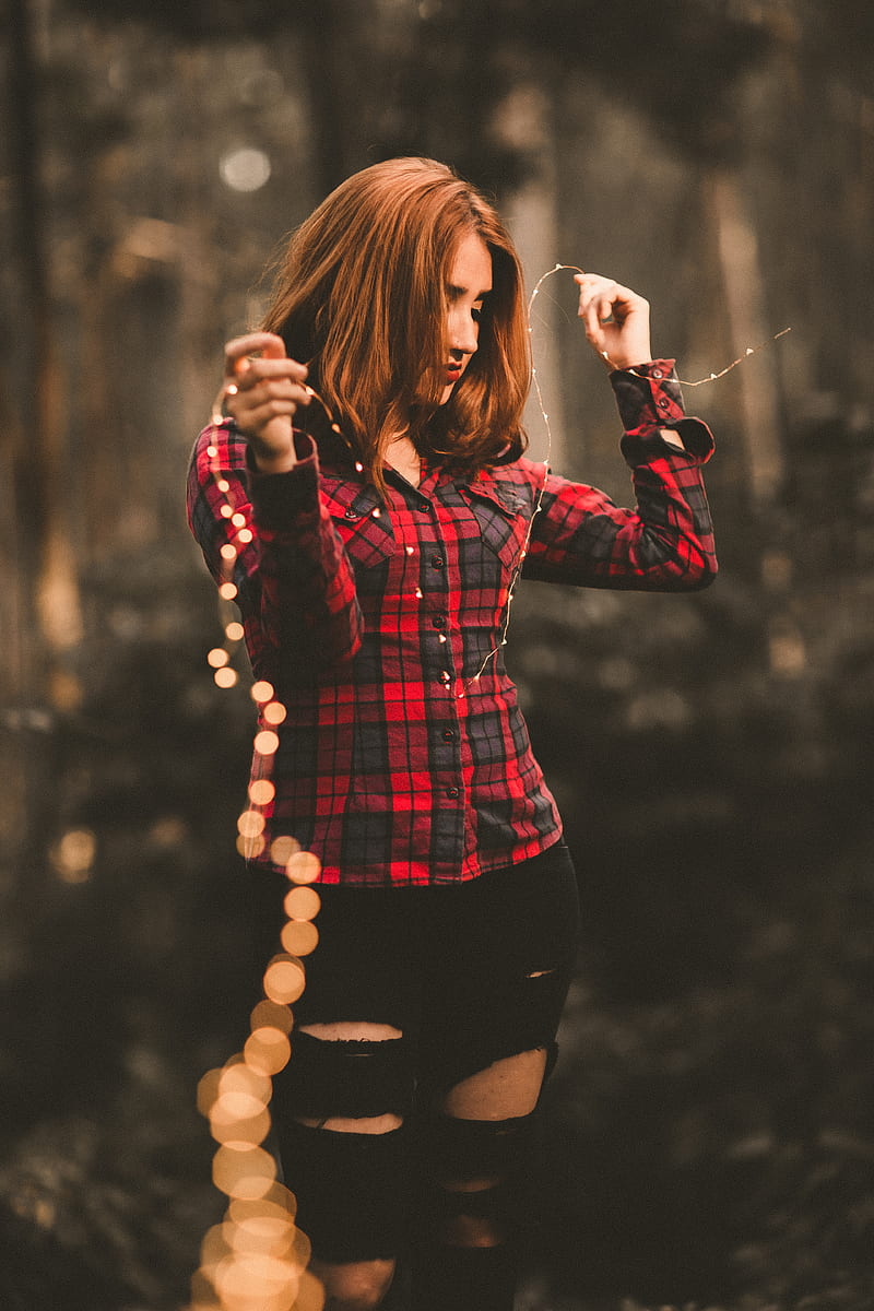 woman in red and black dress shirt, HD phone wallpaper