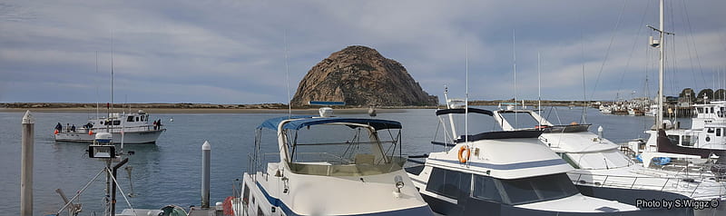 Morro Bay, California (Wide View), Rock, Morro, California, Ocean, Boats, Bay, Birds, Sky, Water, Clouds, HD wallpaper