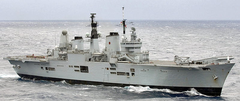 WORLD OF WARSHIPS HMS ARK ROYAL LIGHT AIRCRAFT CARRIER, 8 paxman valenta diesels, length 689 feet, 4 RR Gas Turbines Olympus TM3B, 22000 tons, 30 knots, range approx 5000 nmiles, HD wallpaper