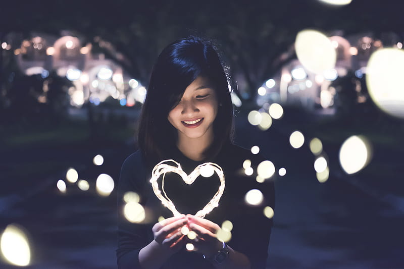 A woman holding a heart, HD wallpaper