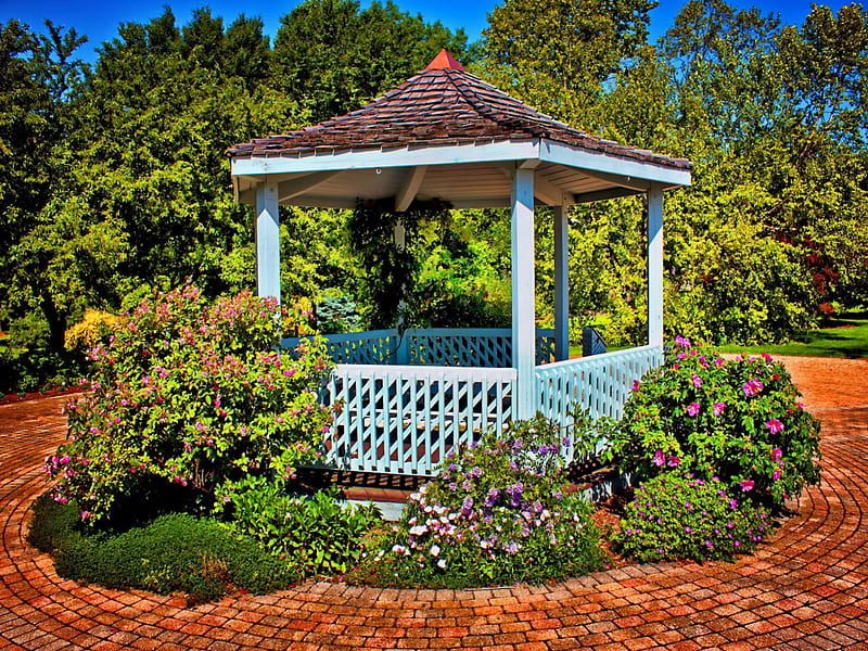 Spring gazebo, rest, lovely, place, bonito, spring, park, trees, sky, bushes, stones, nice, summer, flowers, garden, nature, gazebo, HD wallpaper