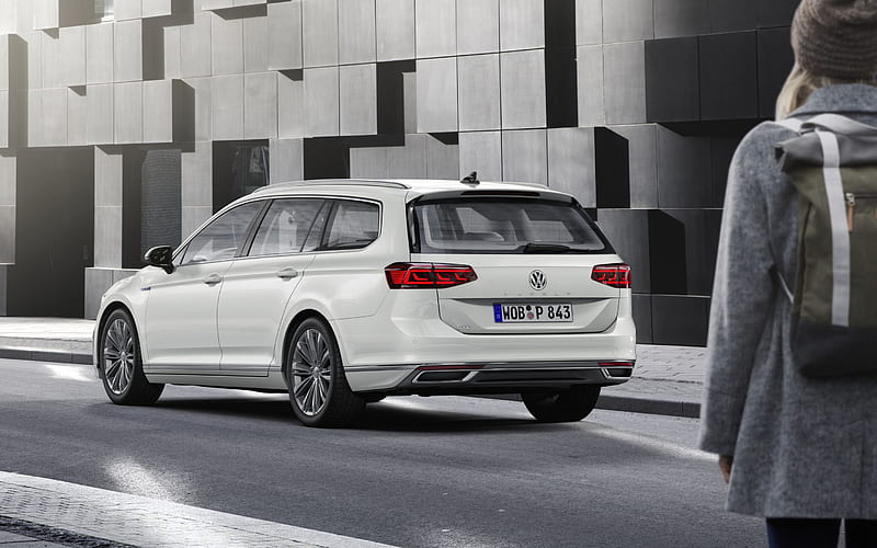 Volkswagen Passat GTE Variant, 2019, Plug-in-Hybrid, white station wagon, new white Passat, rear view, electric cars, Volkswagen, HD wallpaper