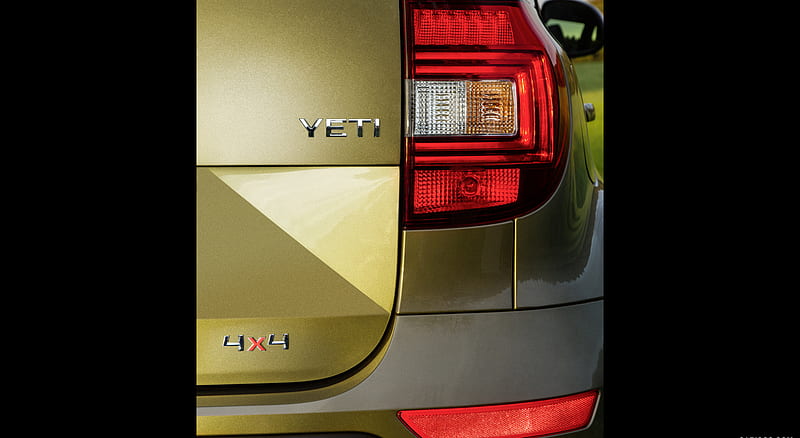 2014 Skoda Yeti Outdoor - Tail Light , car, HD wallpaper