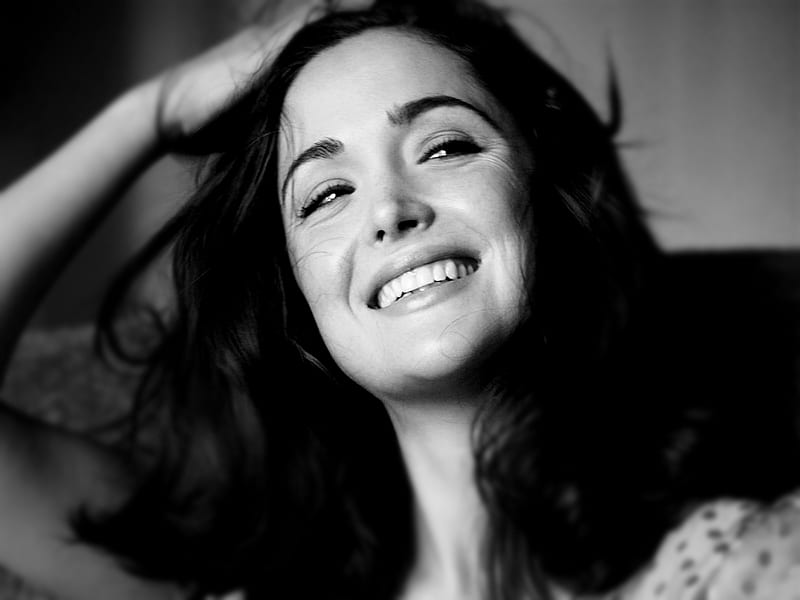 Rose Byrne Smiling, rose-byrne, celebrities, girls, monochrome, black-and-white, HD wallpaper