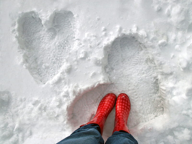 Two hearts, boots, snow, love, beauty, white, corazones, red boots, HD wallpaper