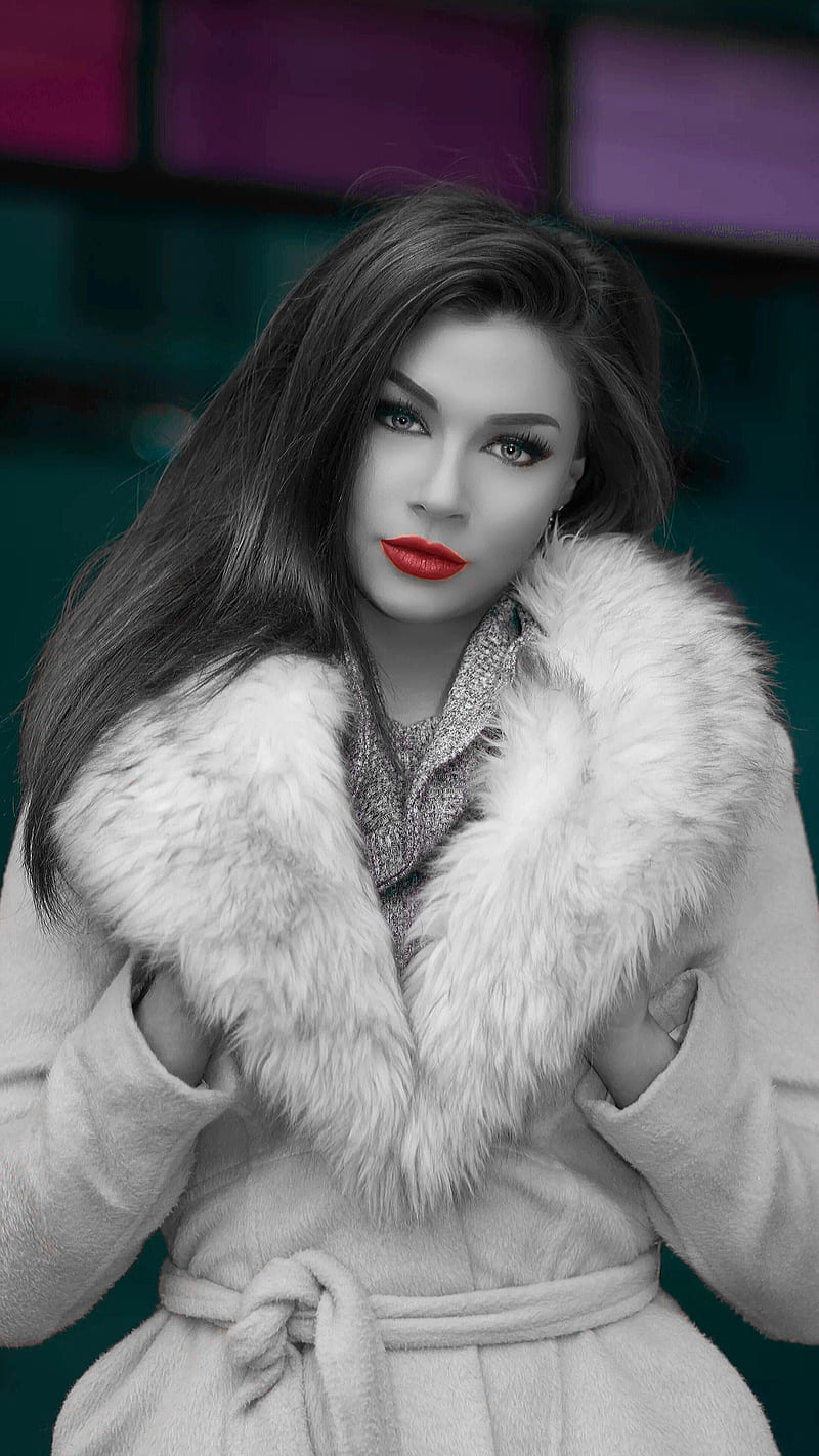 bonito, beauty, black and white, bw, coat, fur, girl, pretty, red lips, HD phone wallpaper