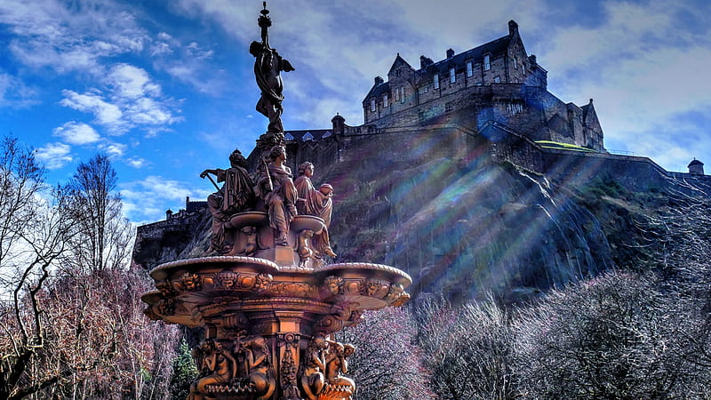 Edinburgh Castle, Ross Fountain, Princes Street Gardens, building, sunrays, statue, scotland, HD wallpaper
