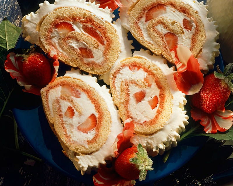 Four Slices of Sponge Roulade, cake, roulade, strawberry, food, HD wallpaper