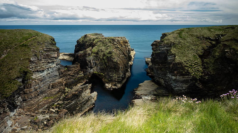 Coast of Orkney, Scotland, clouds, se, sky, rocks, islands, HD wallpaper
