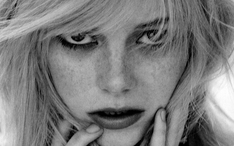 Emma Stone, stone, black and white, freckles, emma, monochrome, HD ...