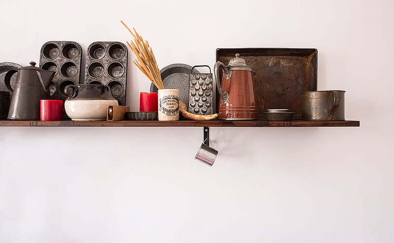 kitchen utensil lot on brown wooden floating shelf, HD wallpaper