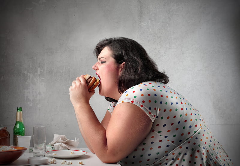 Prejudice about fat people, prejudice, non healthy, woman, burger, fat, eating, HD wallpaper