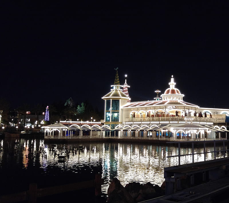 Disney Reflection Adventur California Disneyland Lights Hd Wallpaper Peakpx