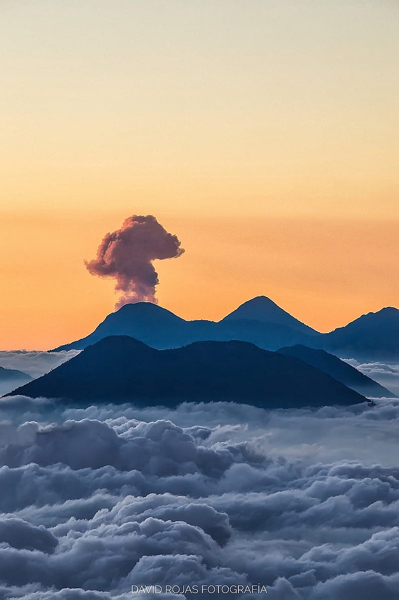 Volcan Guate, bonito, beauty, exciting, guatemala, hood, mountain, view, volcano, wonderful, HD phone wallpaper