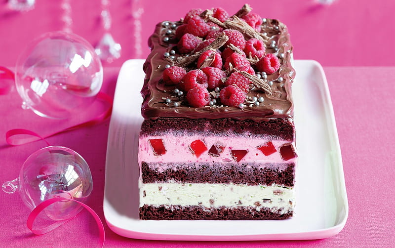 Ice cream cake, brown, ice cream, food, chocolate, sweet, dessert, fruit, berry, white, pink, HD wallpaper